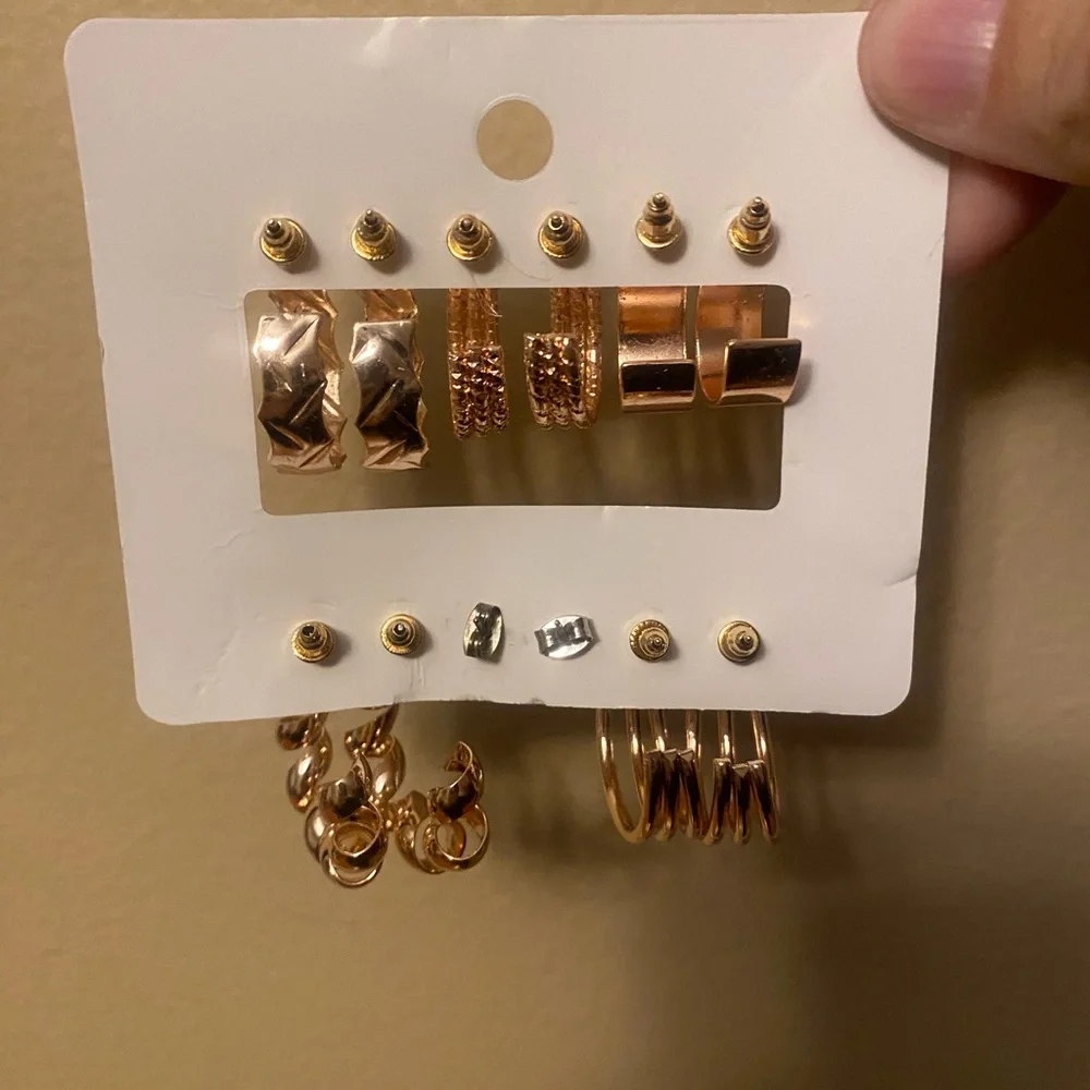 NEW rose gold fashion earrings set